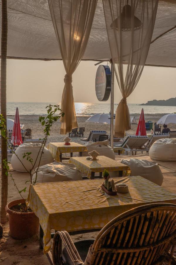 โรงแรมคิวบา ปัตเนม Patnem Beach ภายนอก รูปภาพ
